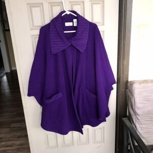 LeModa Poncho Cape Purple Collared Knee Length Open Front Pre-Owned